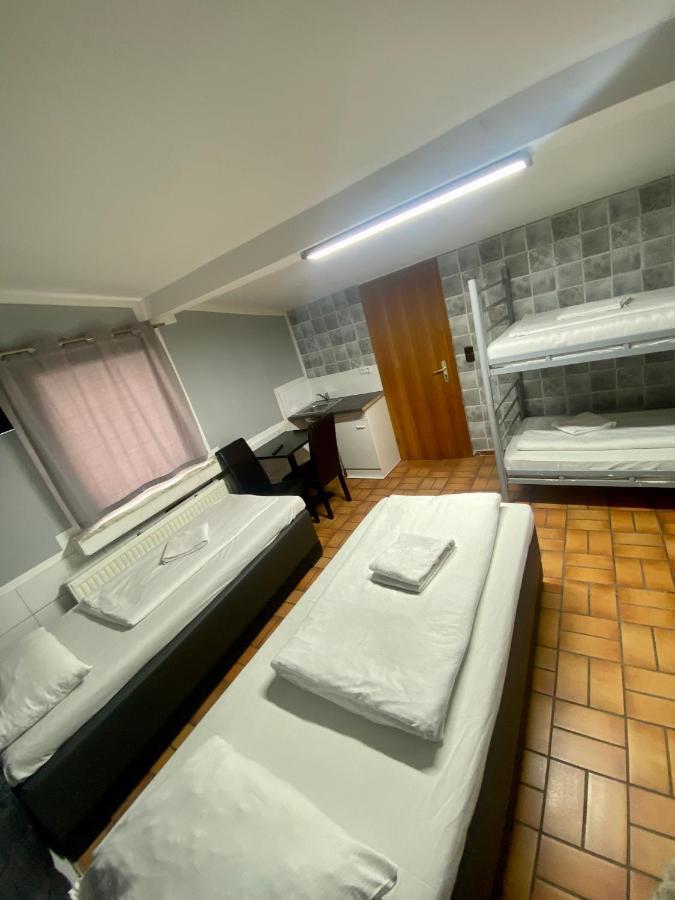 Hotel Moji Koeln Sieversstrasse ภายนอก รูปภาพ