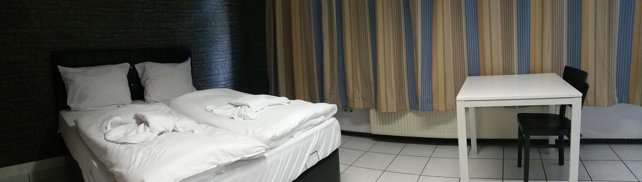Hotel Moji Koeln Sieversstrasse ภายนอก รูปภาพ